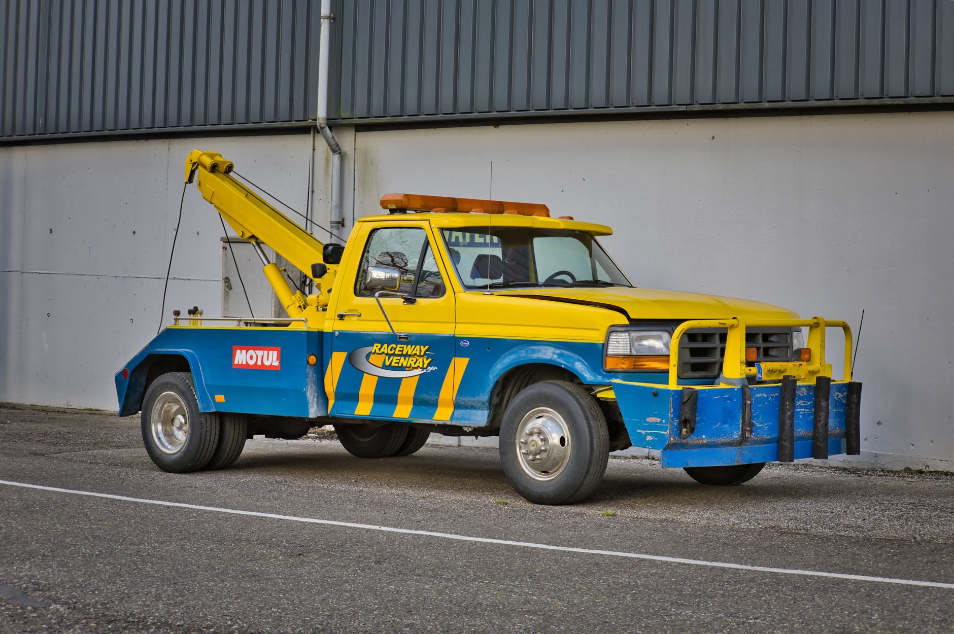Remorquage Voiture équipe à Achères